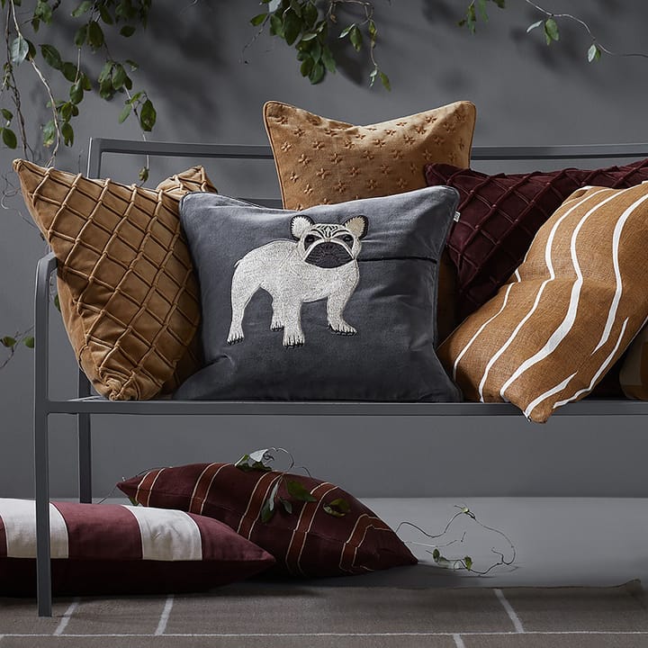 Broderet fransk bulldog – pudebetræk 50 x 50 cm, Grå Chhatwal & Jonsson