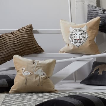 Broderet tiger – pudebetræk 50 x 50 cm - Beige - Chhatwal & Jonsson