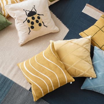 Embroidered Beetle pudebetræk 50x50 cm - Beige/Spicy yellow - Chhatwal & Jonsson