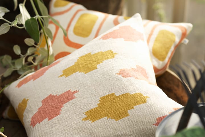 Ikat Agra pudebetræk 50x50 cm, Rose/Spicy yellow Chhatwal & Jonsson