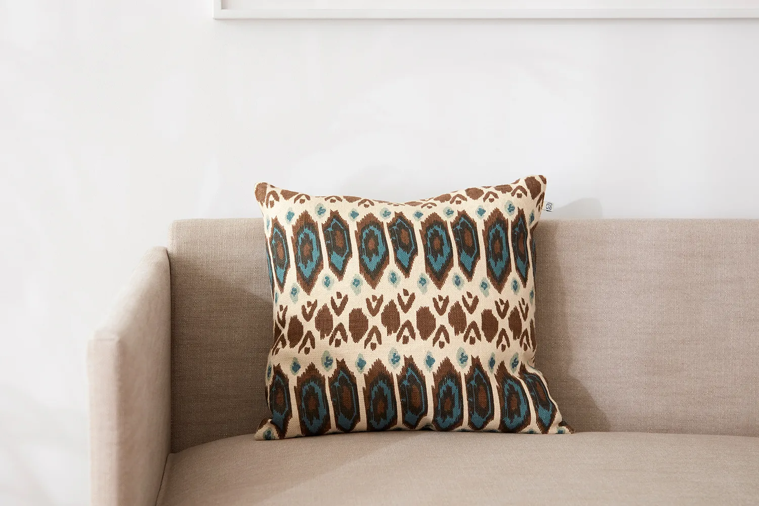 Ikat Bombay pudebetræk 50x50 cm, Taupe/Heaven blue/Aqua Chhatwal & Jonsson