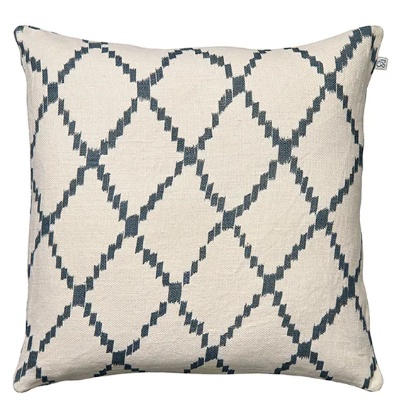 Ikat Kerela pudebetræk 50 x 50 cm, Hvid/blå Chhatwal & Jonsson