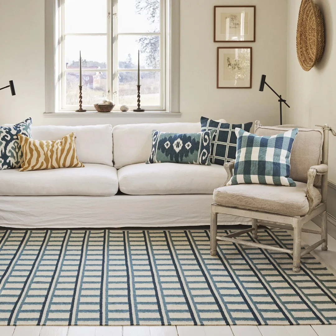 Mysore uldtæppe 180x270 cm, Off white-heaven blue Chhatwal & Jonsson