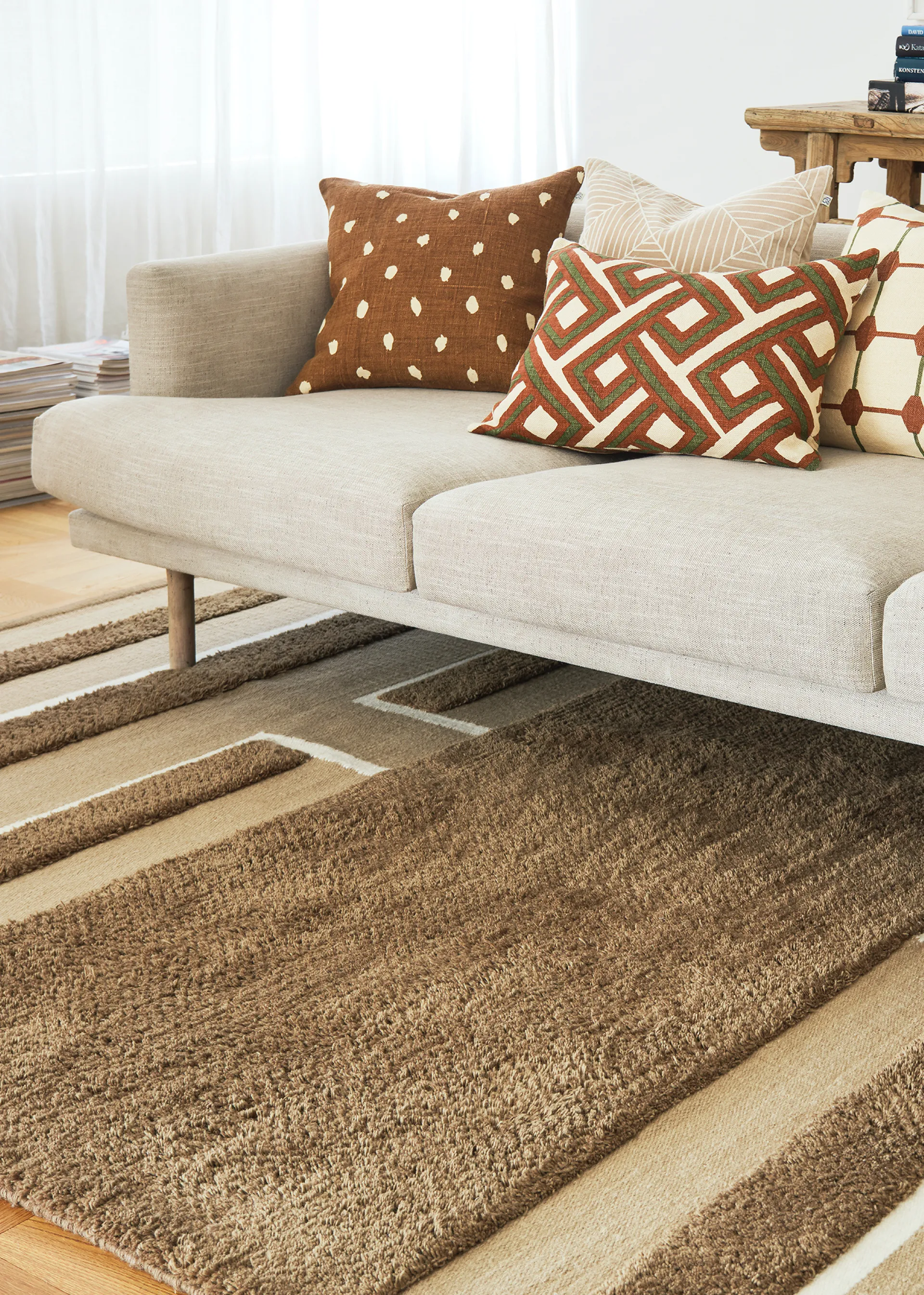 Veda gulvtæppe 200x300 cm, Mocha/Beige/Offwhite Chhatwal & Jonsson