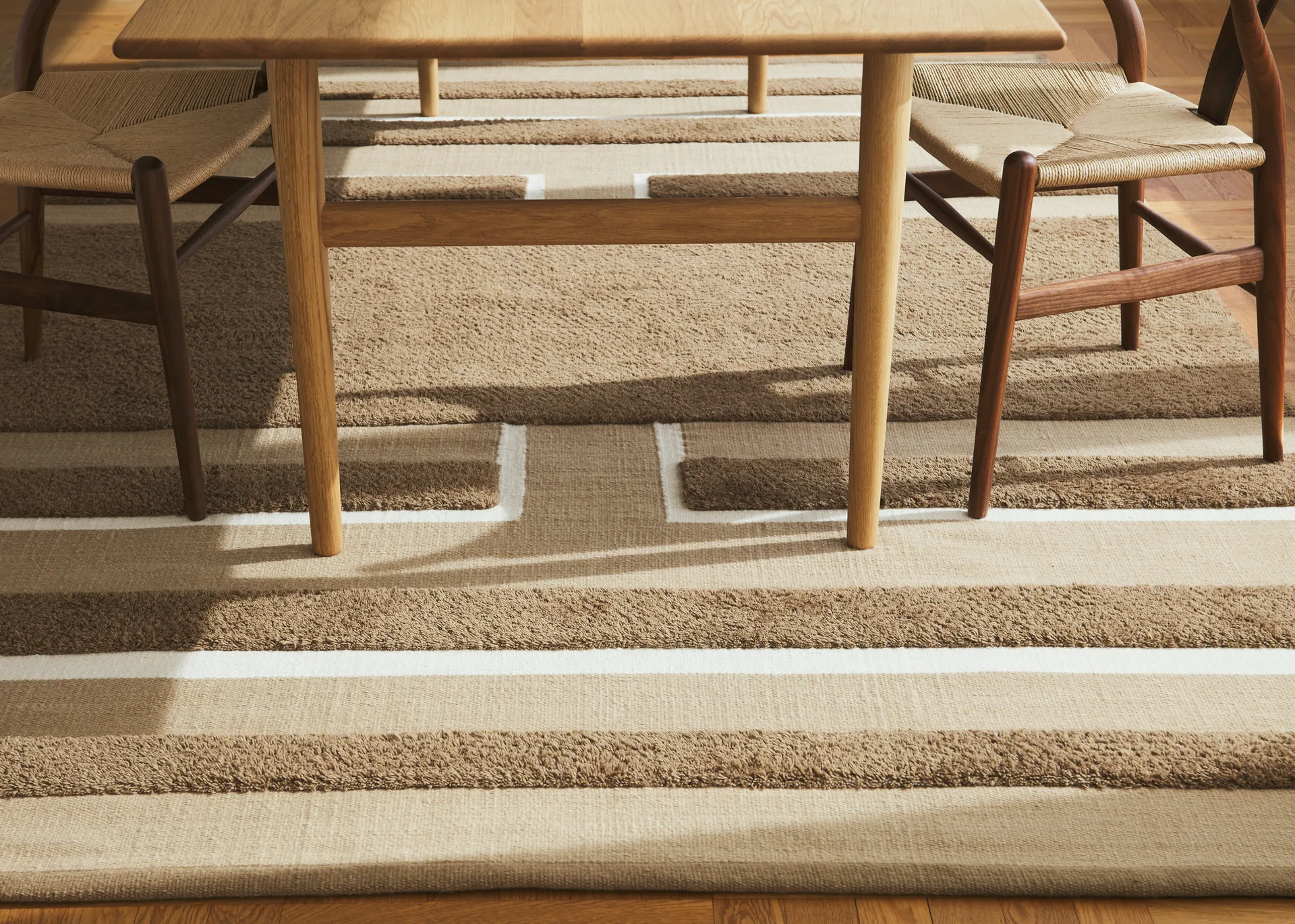 Veda gulvtæppe 250x350 cm, Mocha/Beige/Offwhite Chhatwal & Jonsson