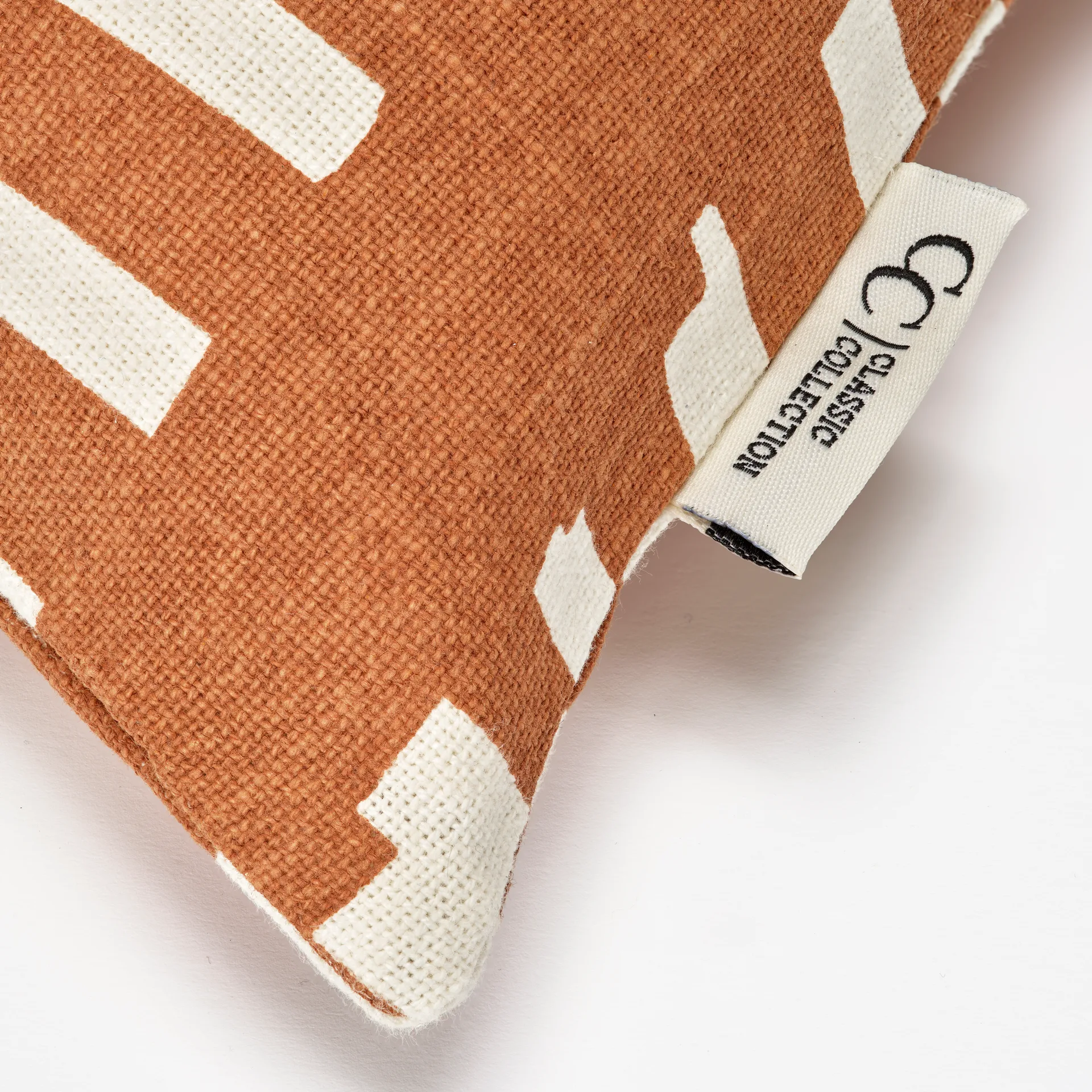 Ikat Block pudebetræk 50x50 cm, Brown Classic Collection