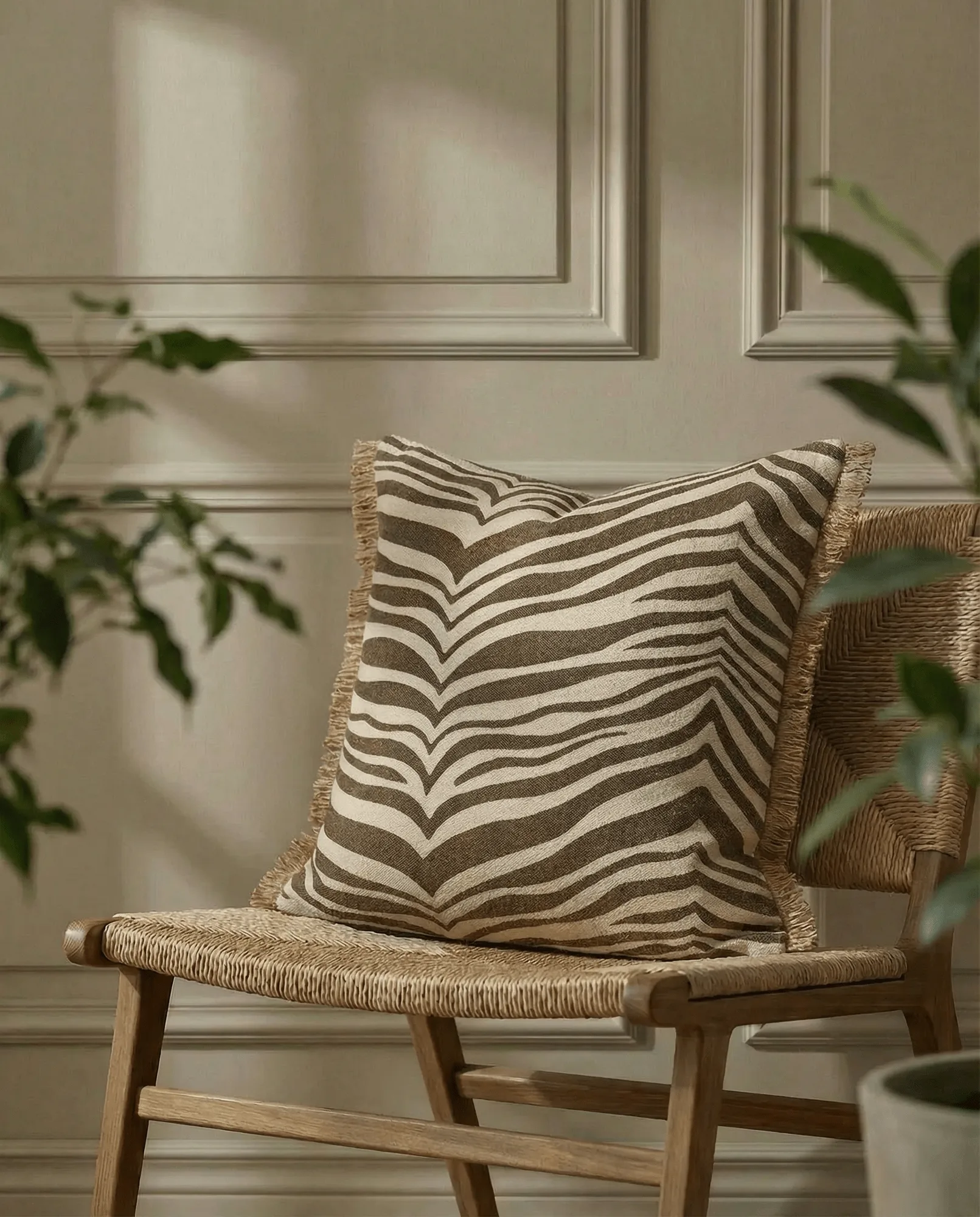 Zebra pude, Brun-natur, 50x50 cm Classic Collection