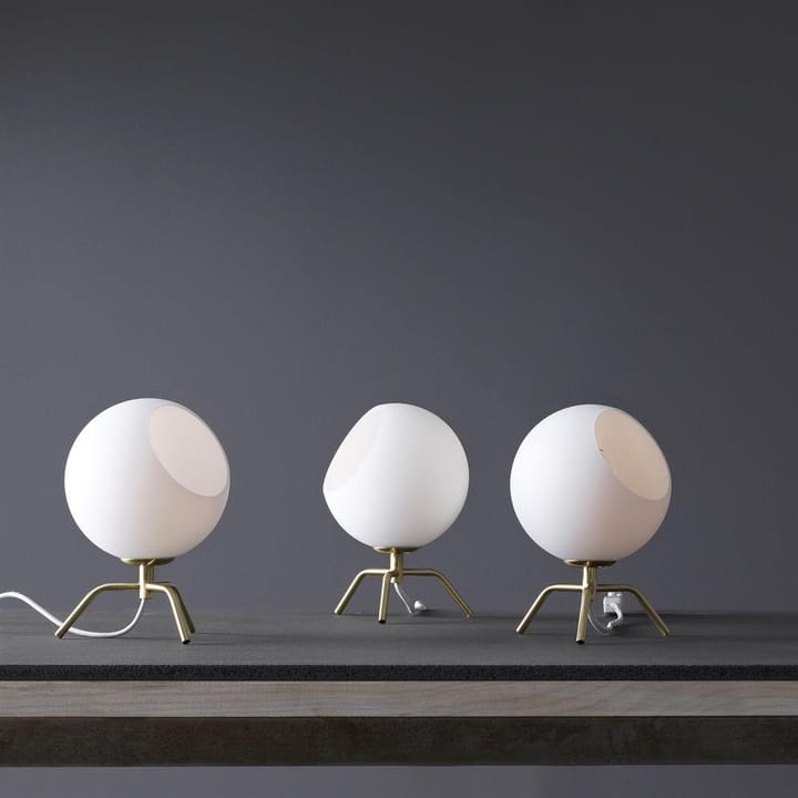 Bug bordlampe, hvid-messing CO Bankeryd