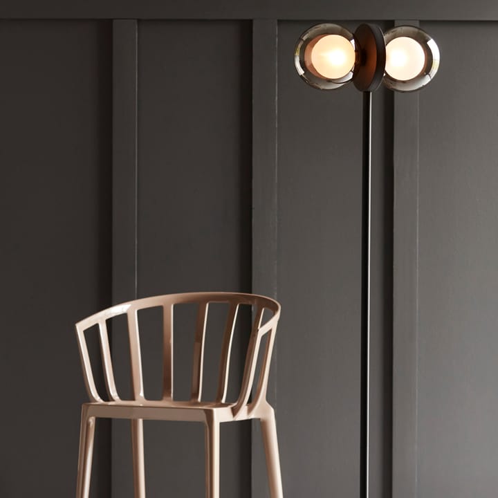 Discus 143 gulvlampe, Sort CO Bankeryd