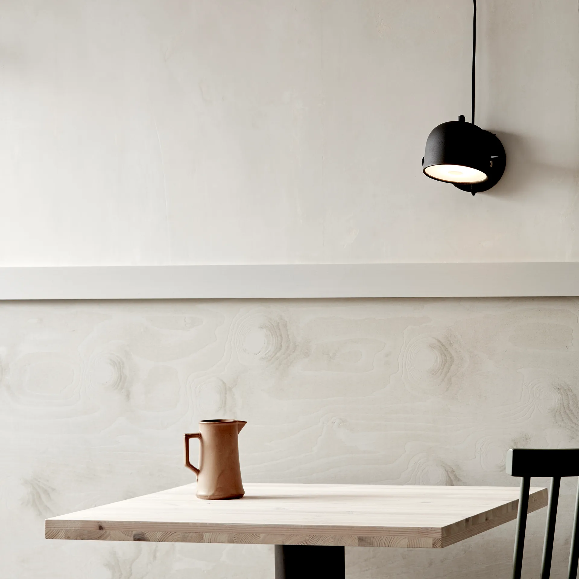 Svejk 13 væglampe, Sort/Nikkel CO Bankeryd