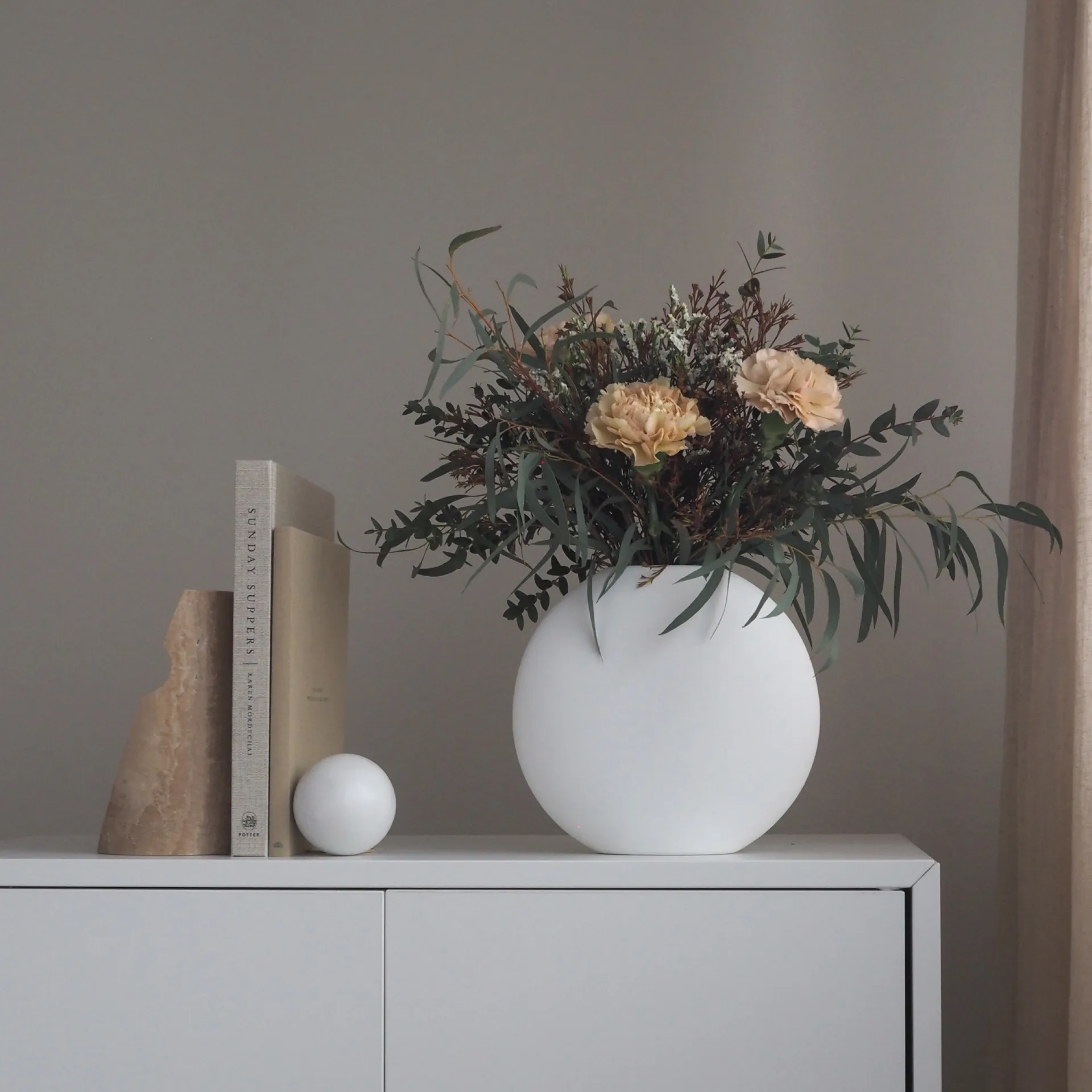 Shoulder bogstøtte, Travertine Cooee Design