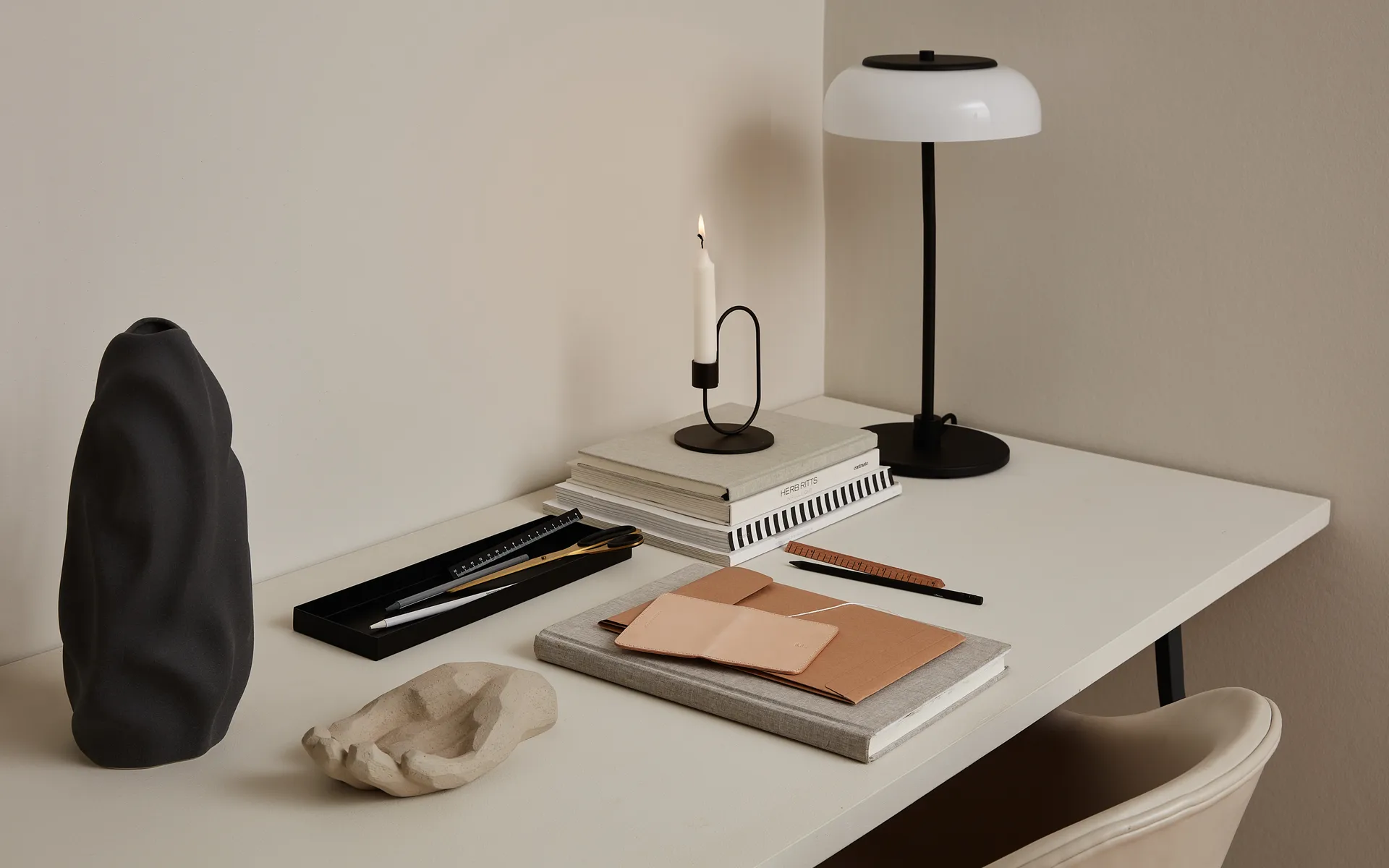 Swoop lysestage, Sort Cooee Design