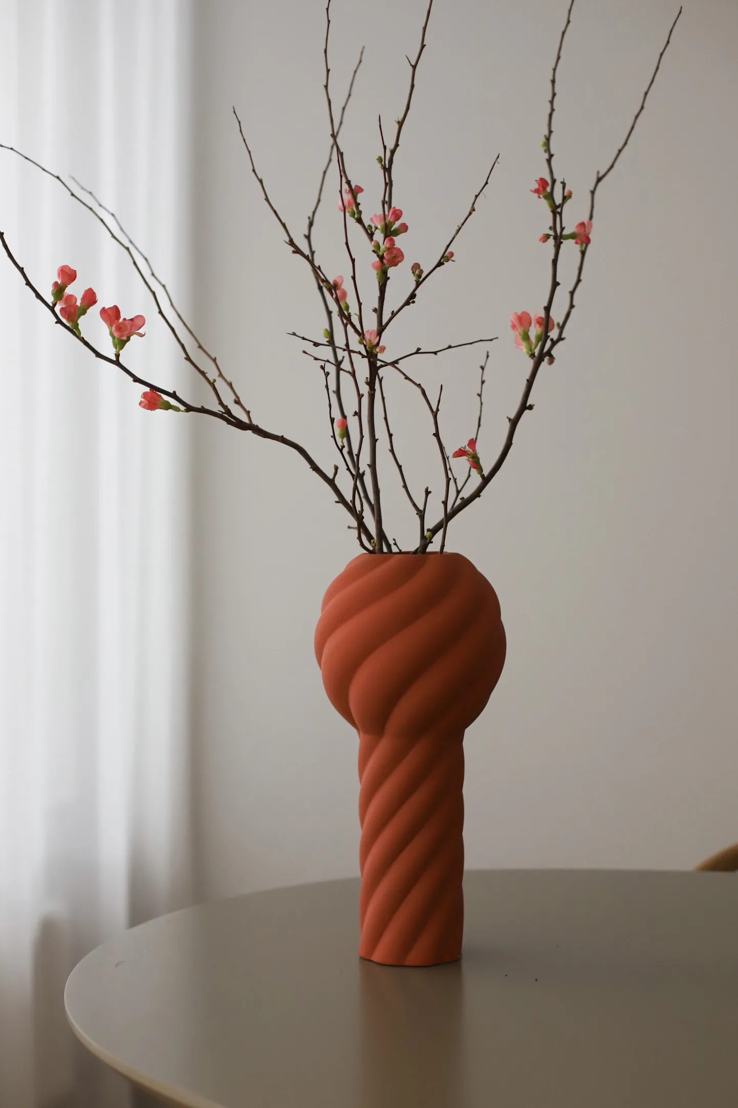 Twist pillar vase 34 cm, Brick red Cooee Design