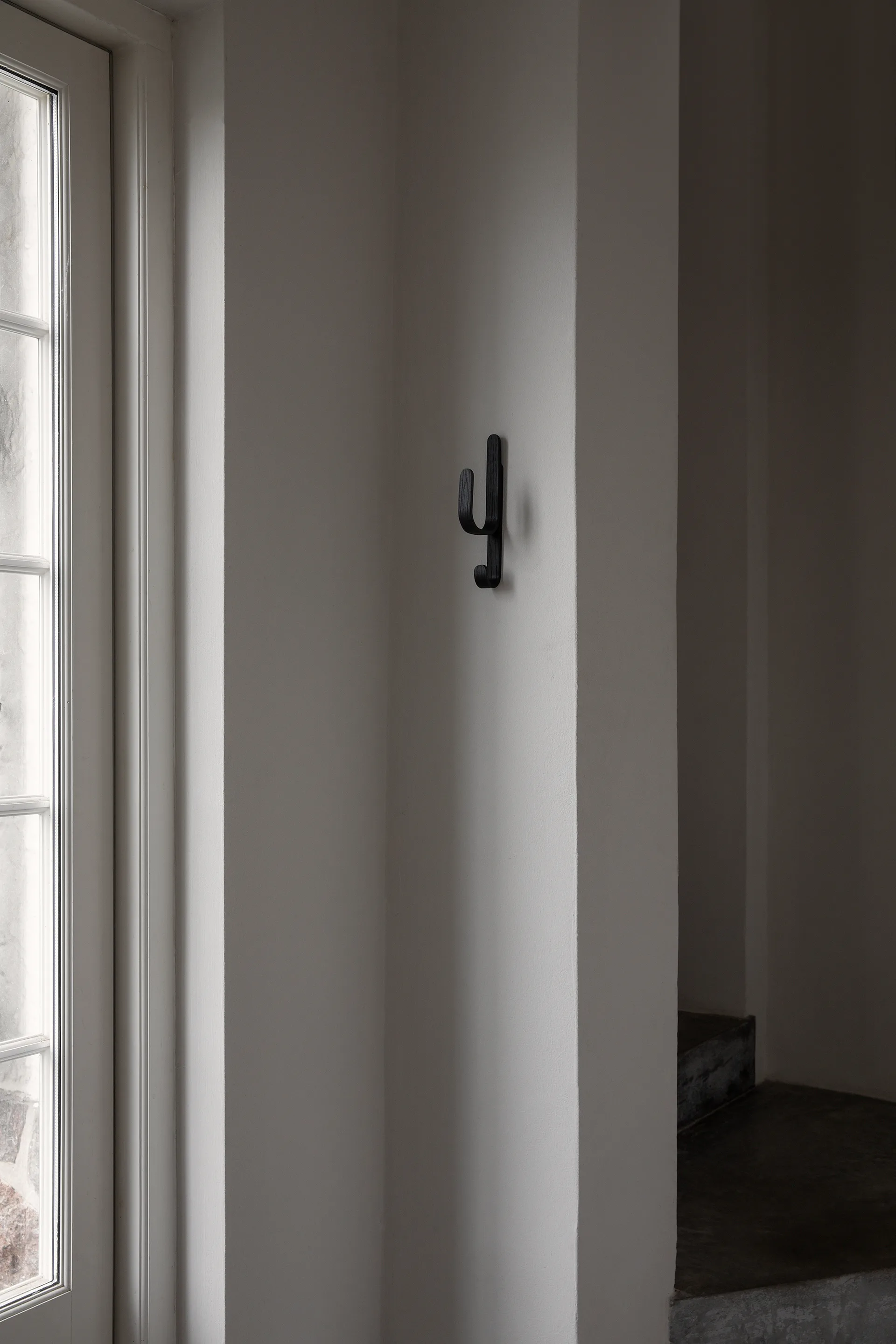 Woody krog One, Black stained oak Cooee Design