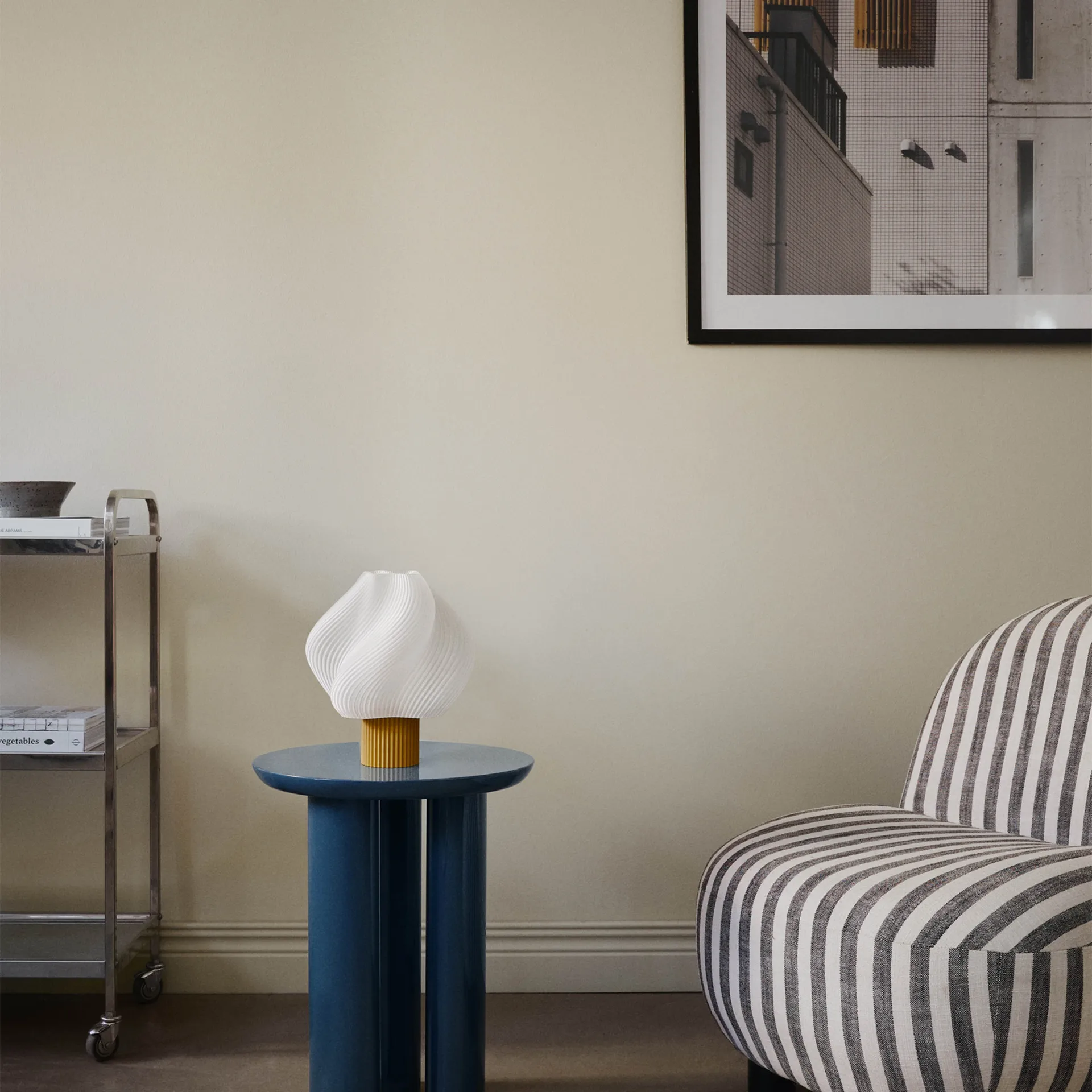 Soft Serve bordlampe, Cloudberry, Regular, 26 cm Crème Atelier