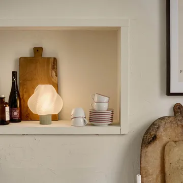 Soft Serve portabel bordlampe - Matcha, 23 cm - Crème Atelier