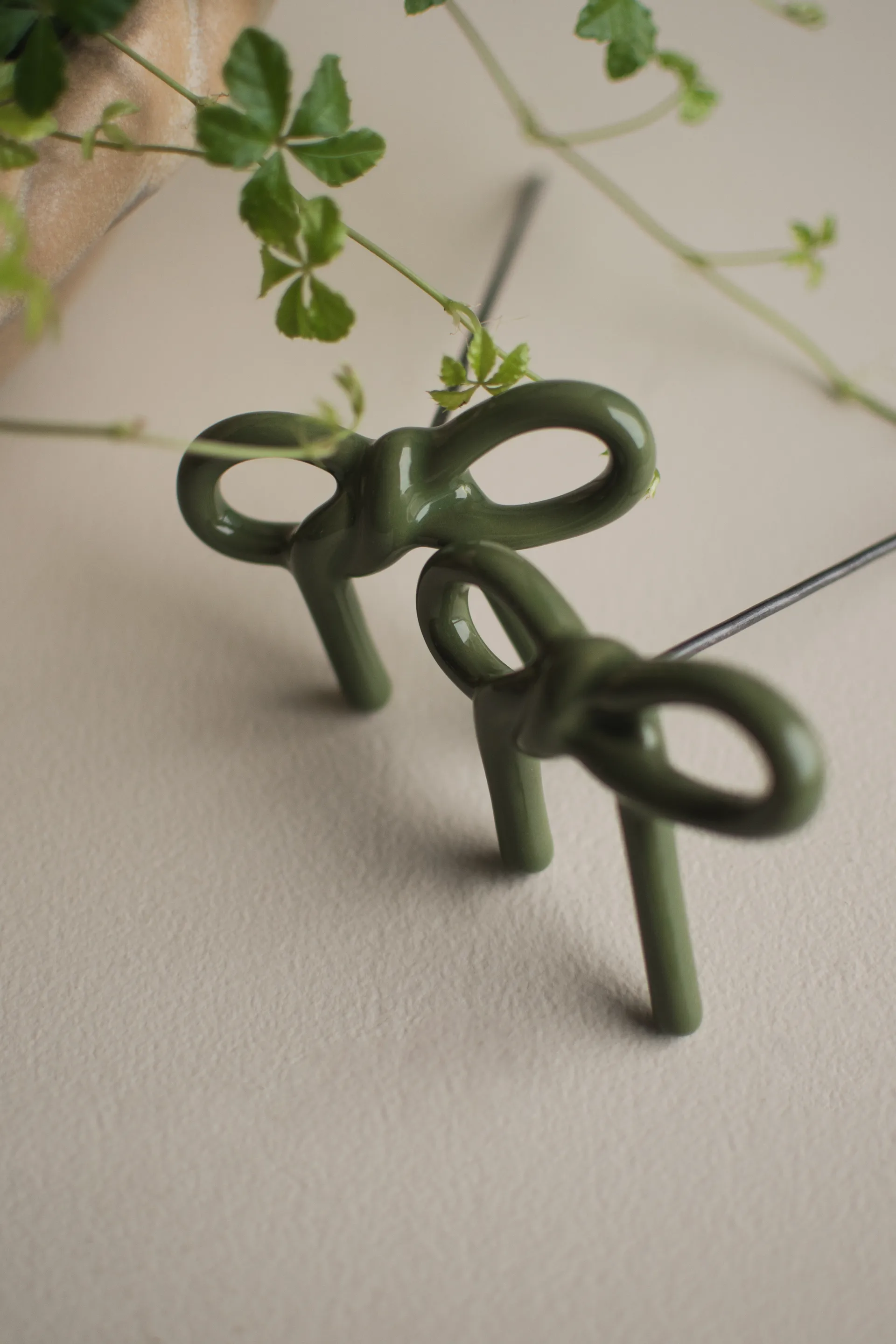 Bow blomsterdekoration, Shiny green DBKD