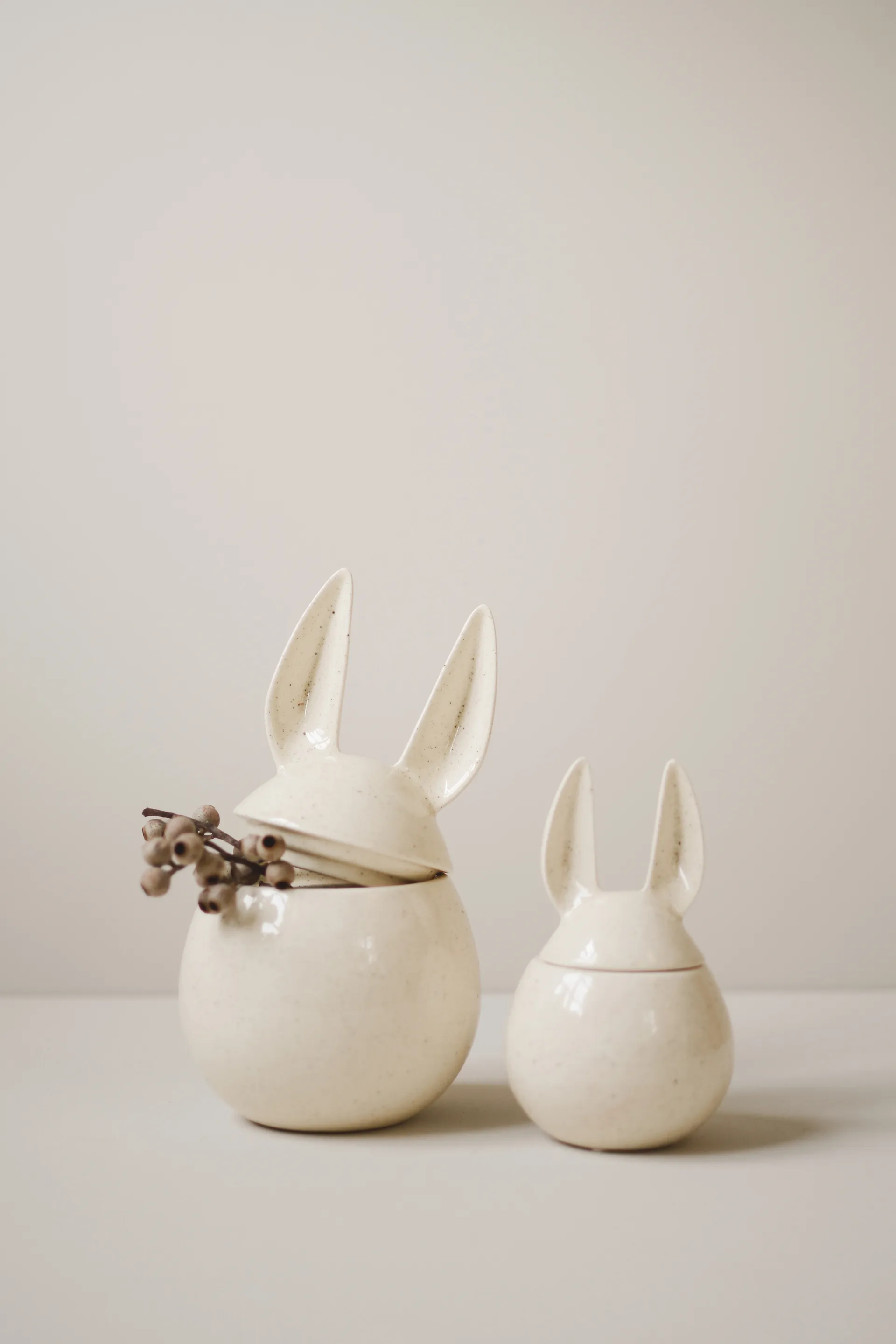 DBKD Eating rabbit skål stor, Vanilla DBKD