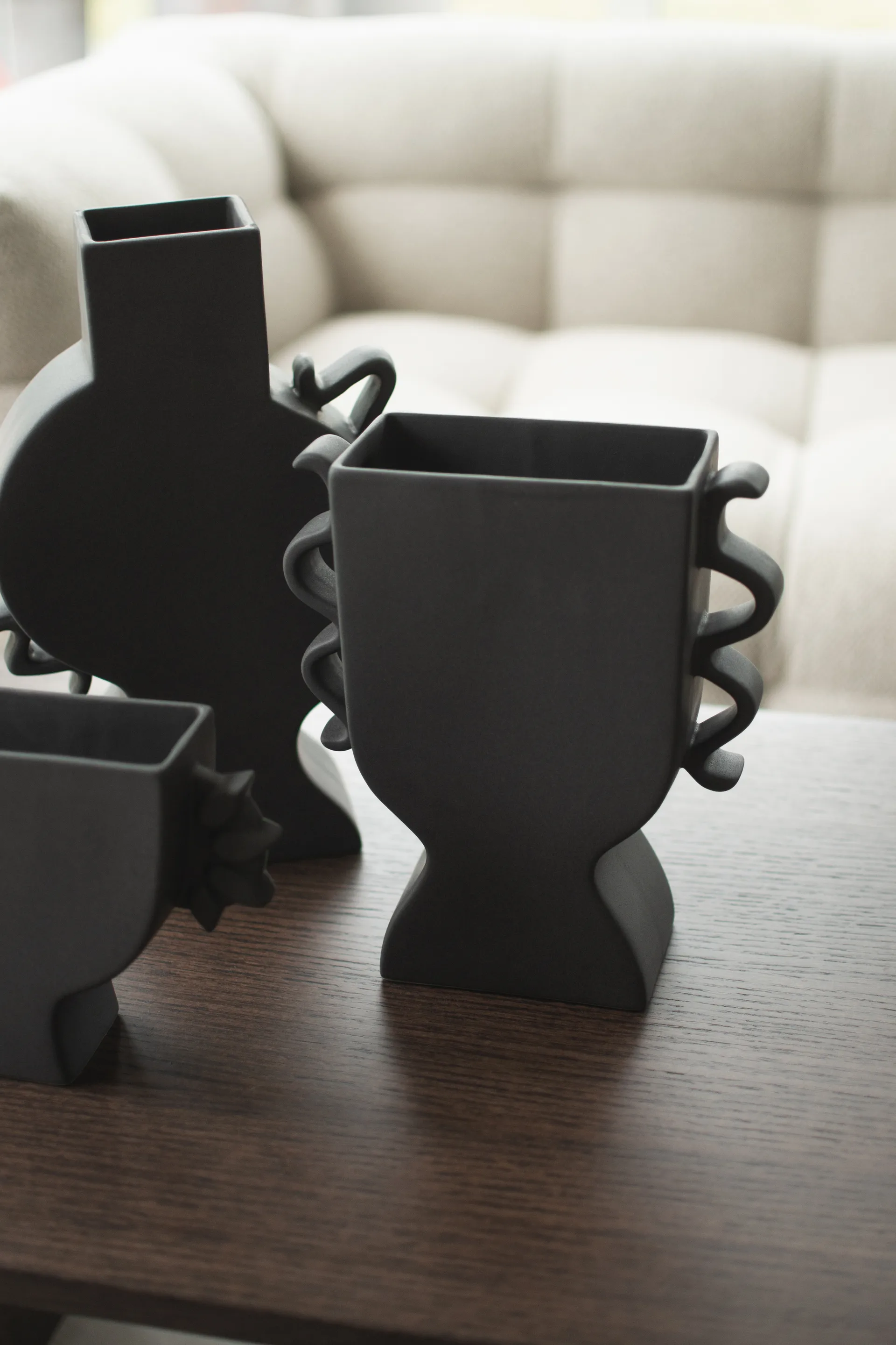 Flat vase 25 cm, Black DBKD