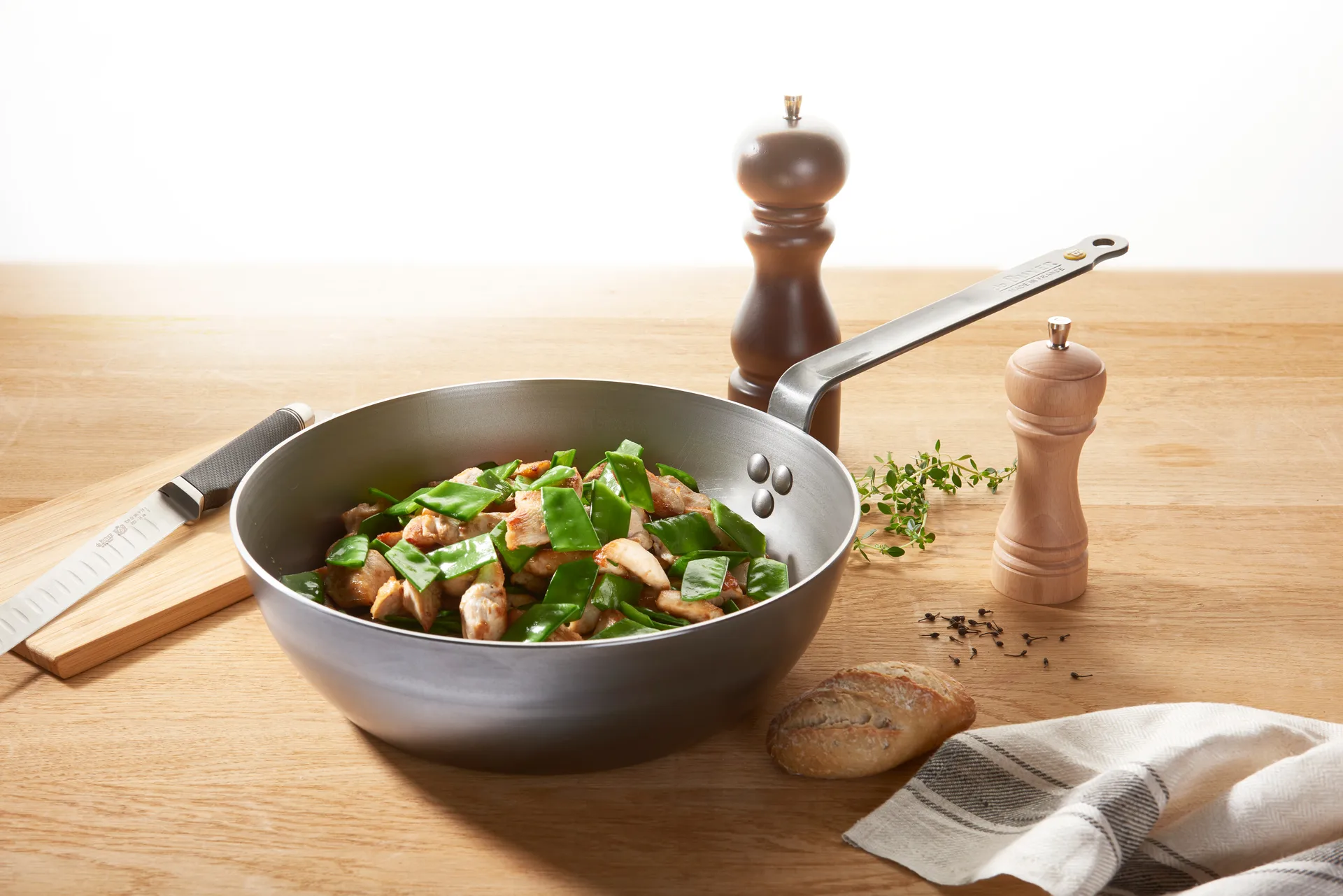 Mineral B Country stegepande, 24 cm De Buyer