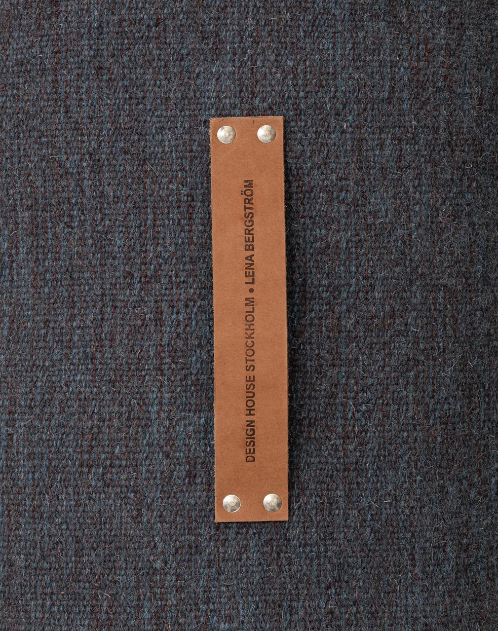 Björk fodskammel, Blå Design House Stockholm