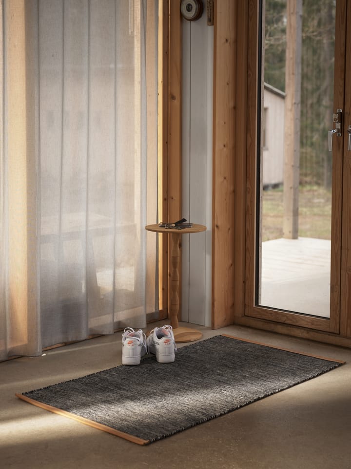 Björk mørkegråt tæppe, 70 x 130 cm Design House Stockholm