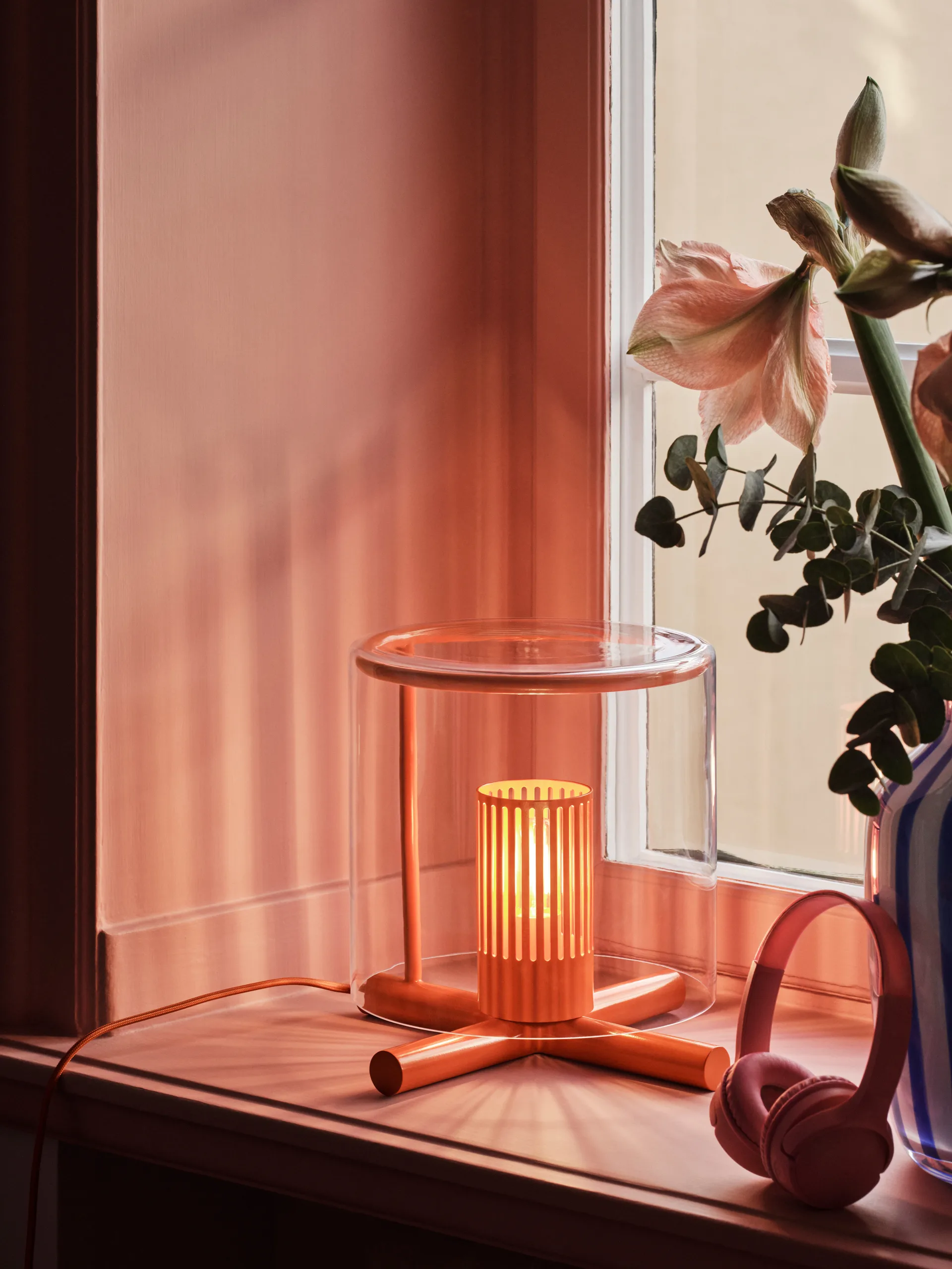 Fire Place bordlampe, Red Design House Stockholm