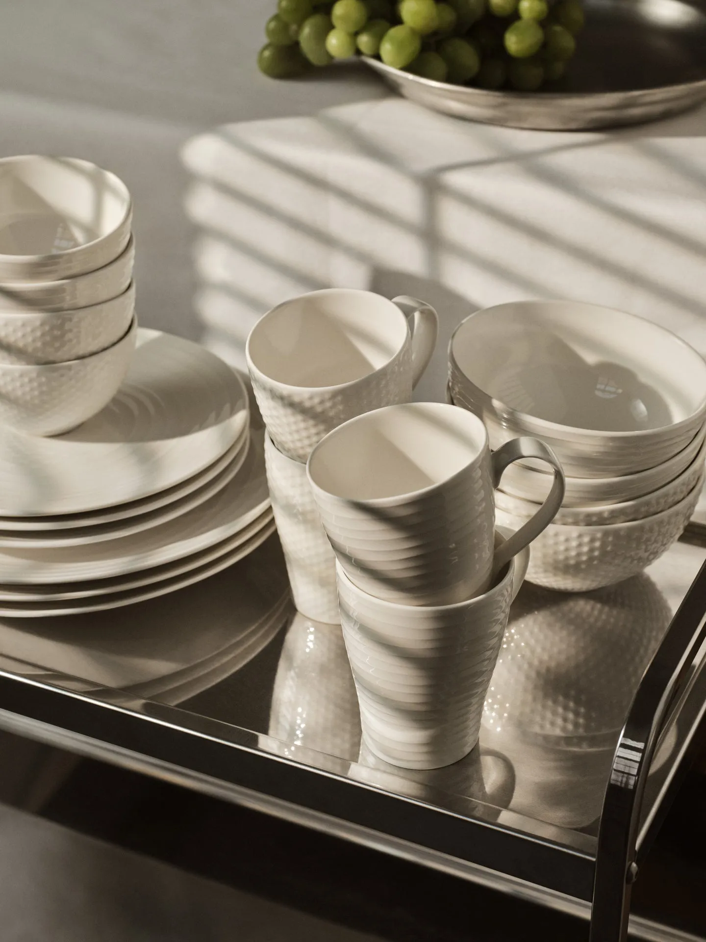 Hvid middagstallerken 28 cm, stribet hvid Design House Stockholm