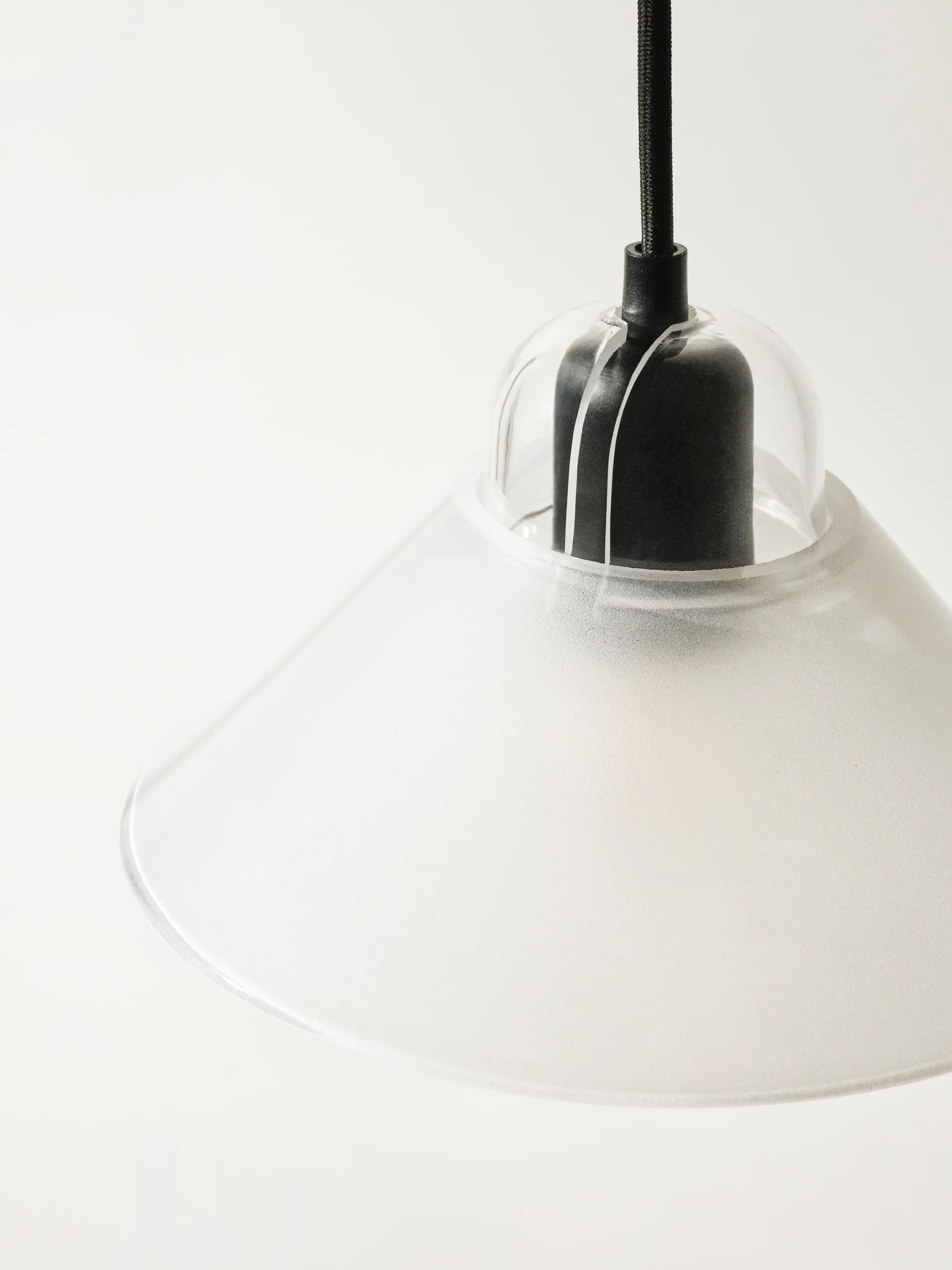 Kalo pendel lampe, Hvid-sort Design House Stockholm