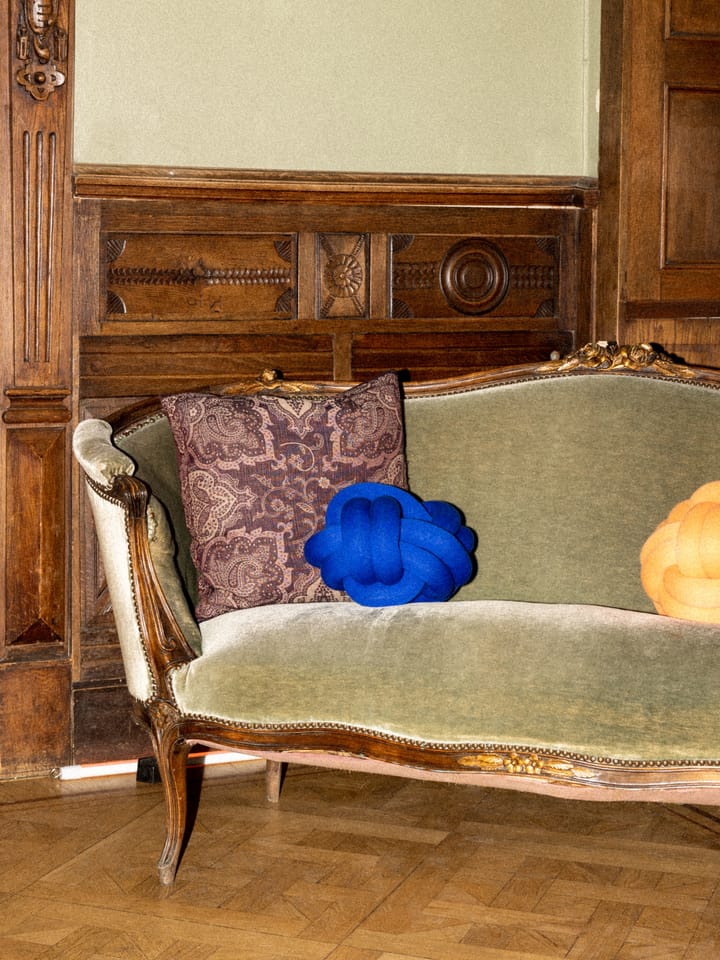Knot pude, Klein Blue Design House Stockholm
