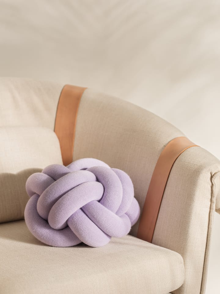 Knot pude, Lilac Design House Stockholm