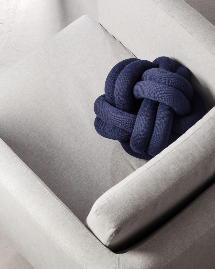 Knot pude, marineblå Design House Stockholm