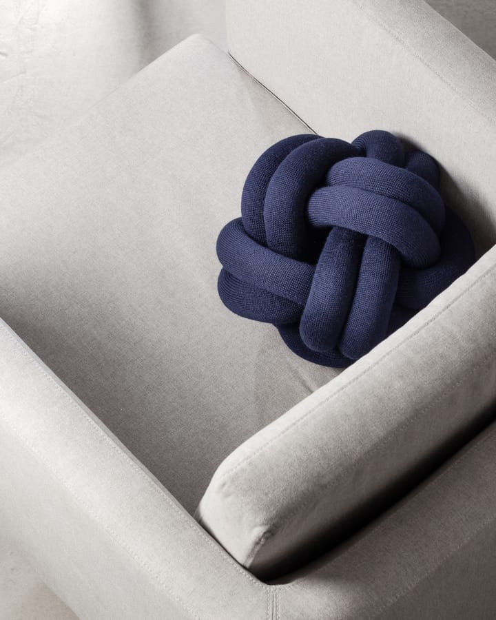 Knot pude - marineblå - Design House Stockholm