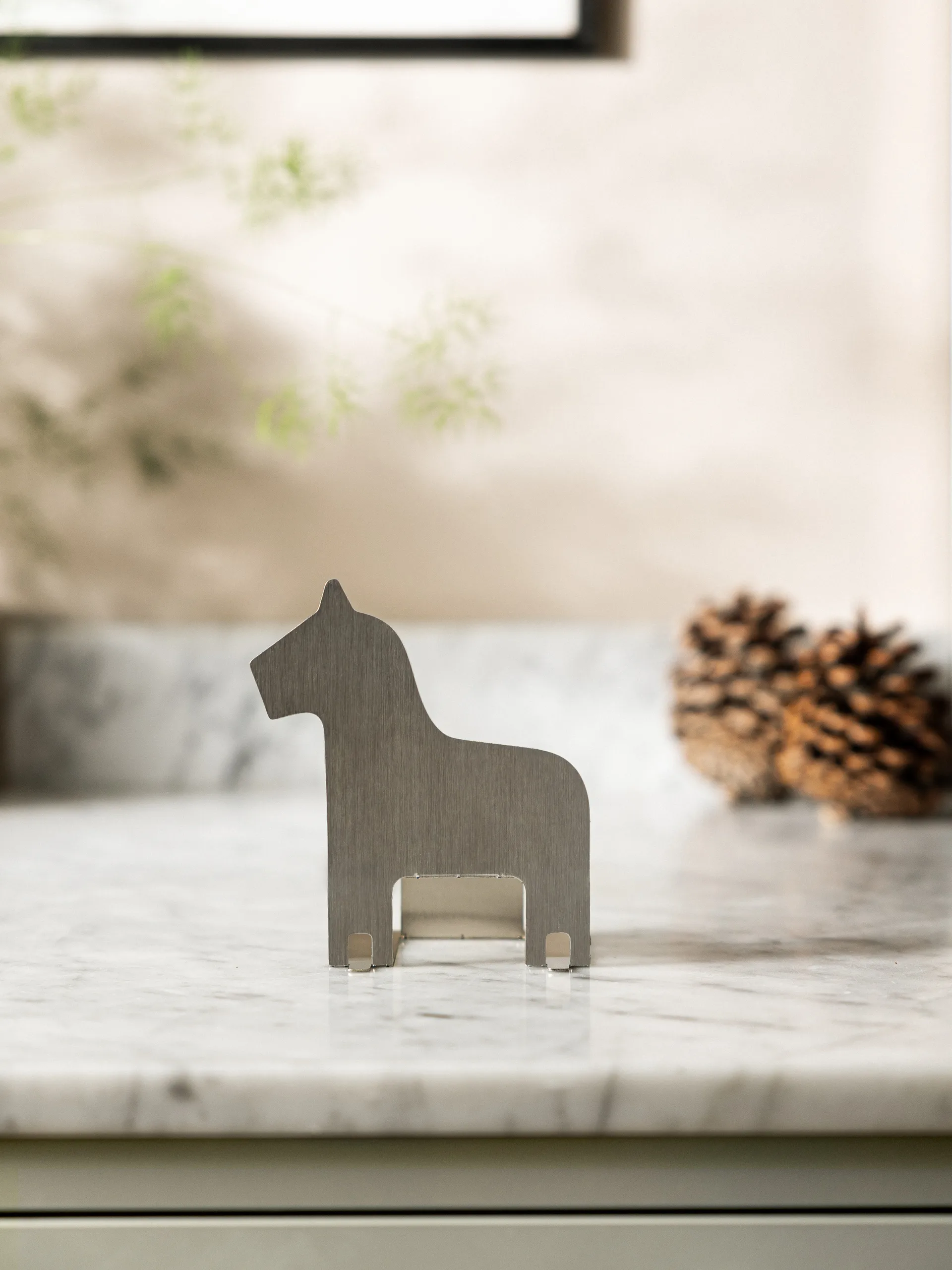 Pop-up fyrfadsholder dalahest, Rustfrit stål Design House Stockholm