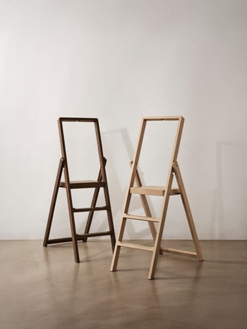 Step stige - Dark oak - Design House Stockholm