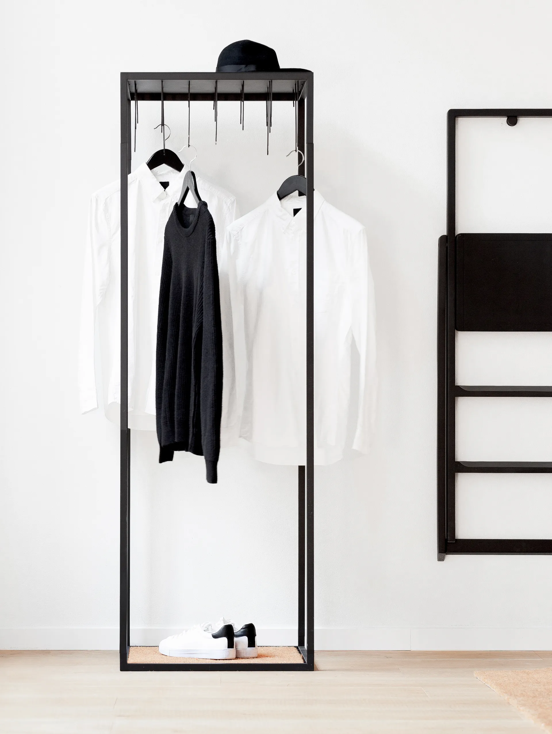 Step stige, Sortbejdset Design House Stockholm