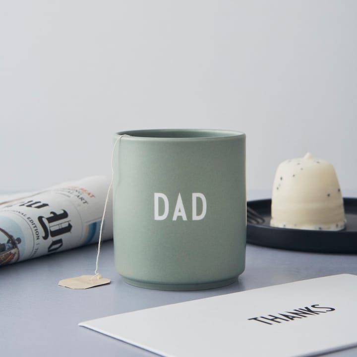Design Letters favoritkop 25 cl, Dad/Love-green Design Letters