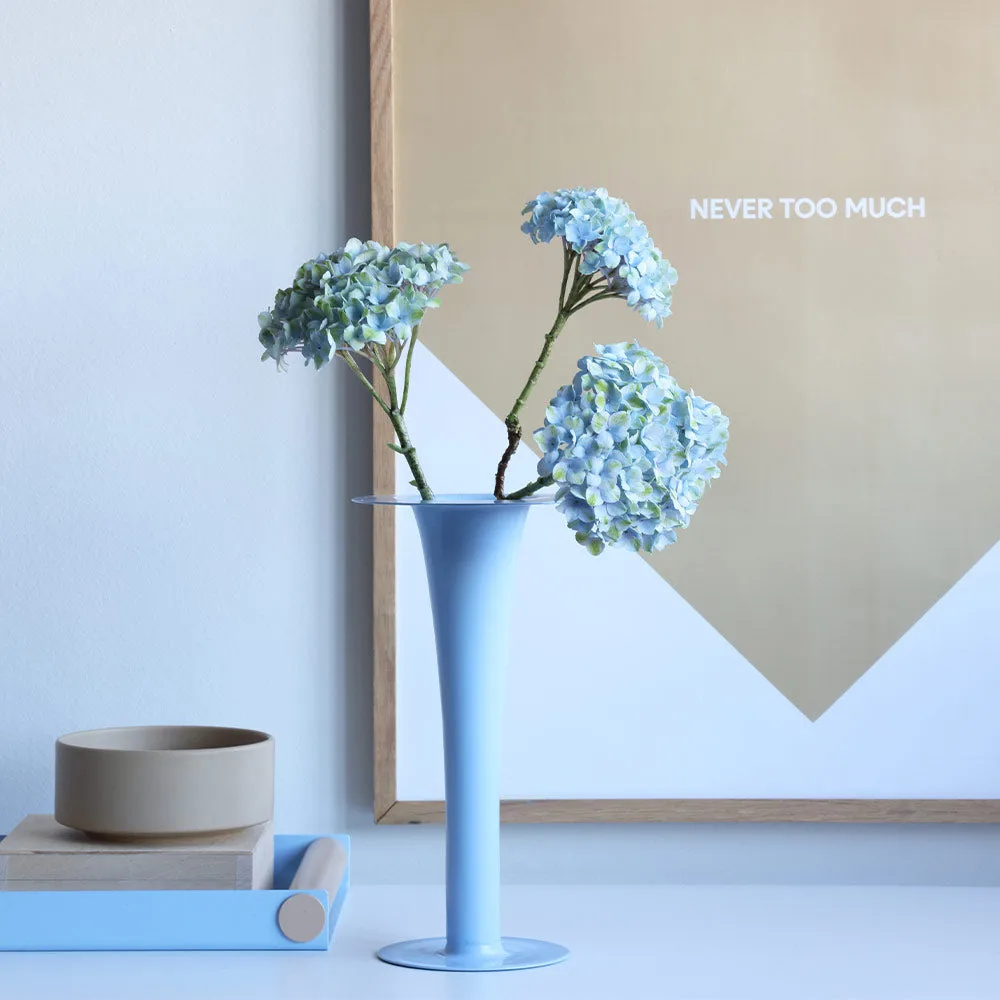 Trumpet 2-i-1 vase og lysestage 24 cm, Blue Design Letters