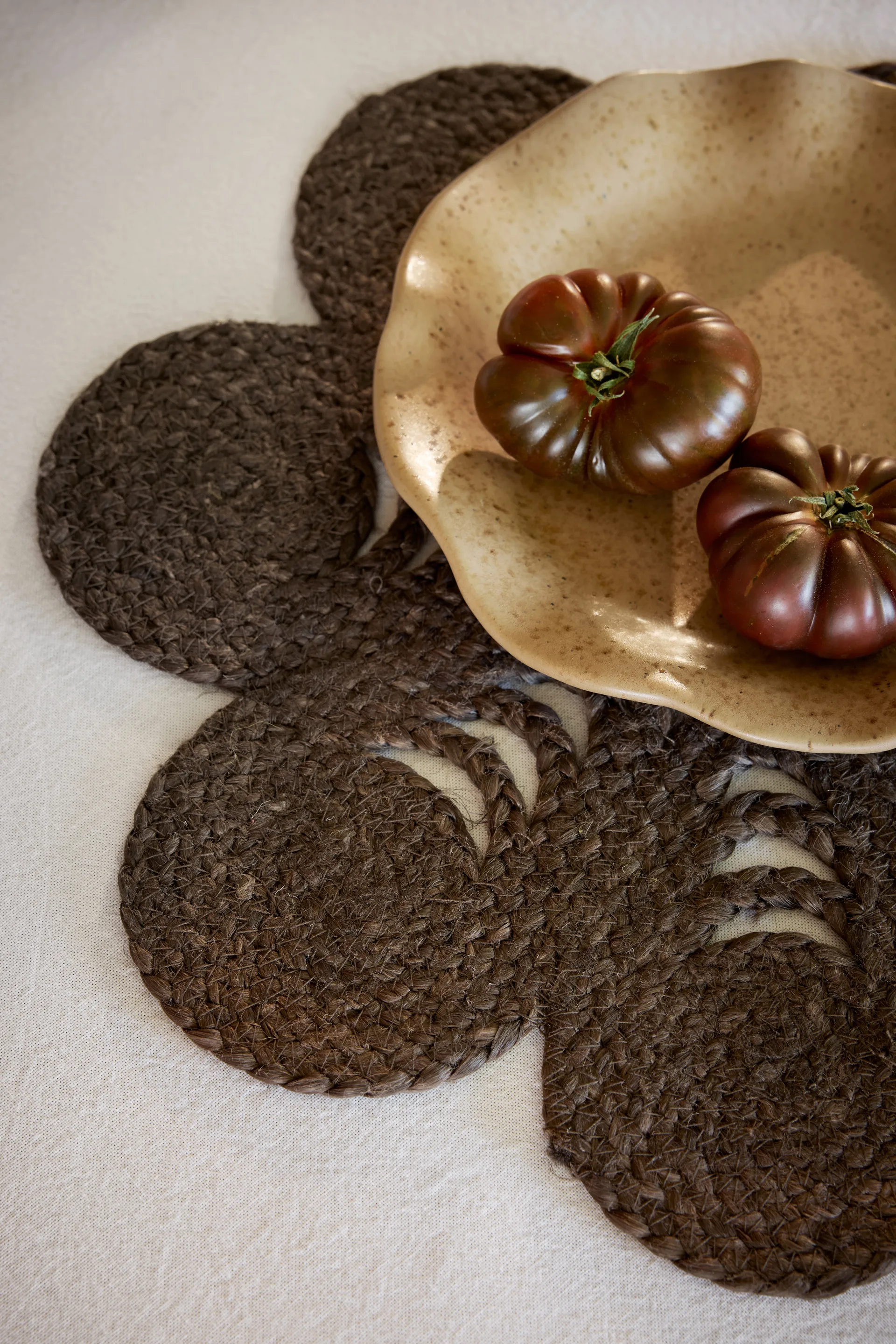 Elin dækkeserviet anemone Ø40 cm, Coffee Dixie