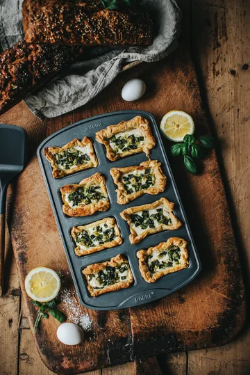 Karabo mini brødform 8 stk. - 39,4 x 25,4 x 4 cm - Dorre