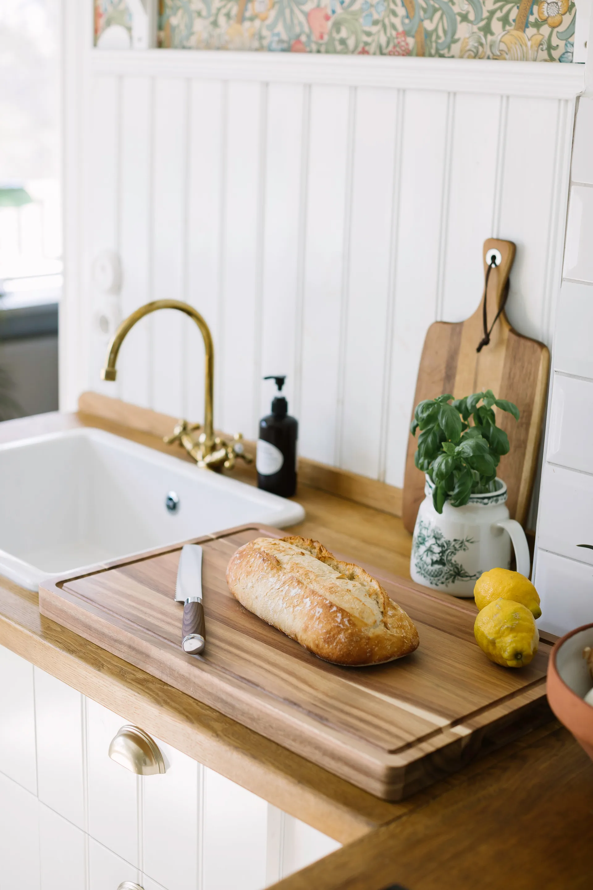 Skyle skærebræt 35x56 cm, Akacie Dorre