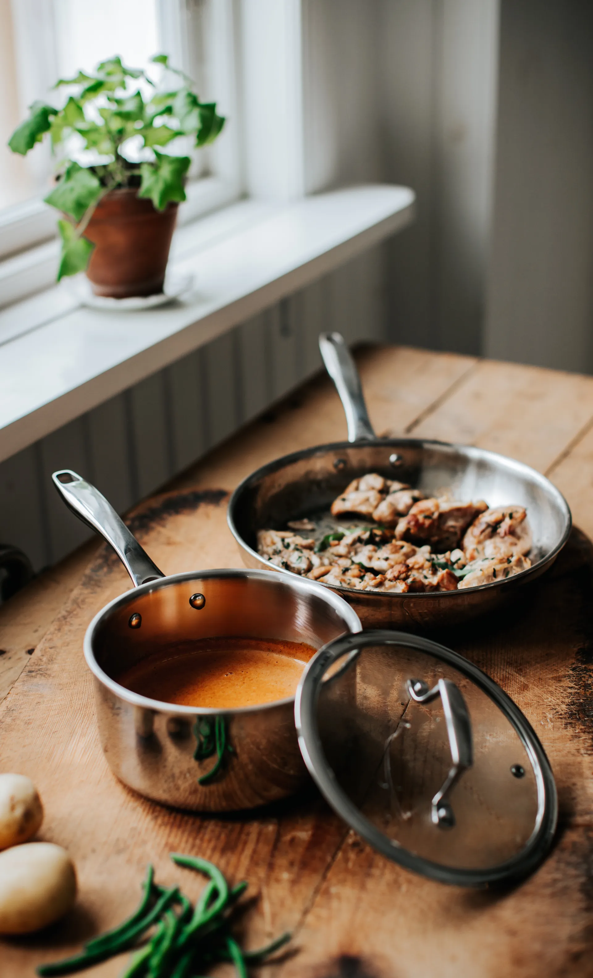 Trivence gryde, Rustfrit stål, glaslåg, 2 L Dorre