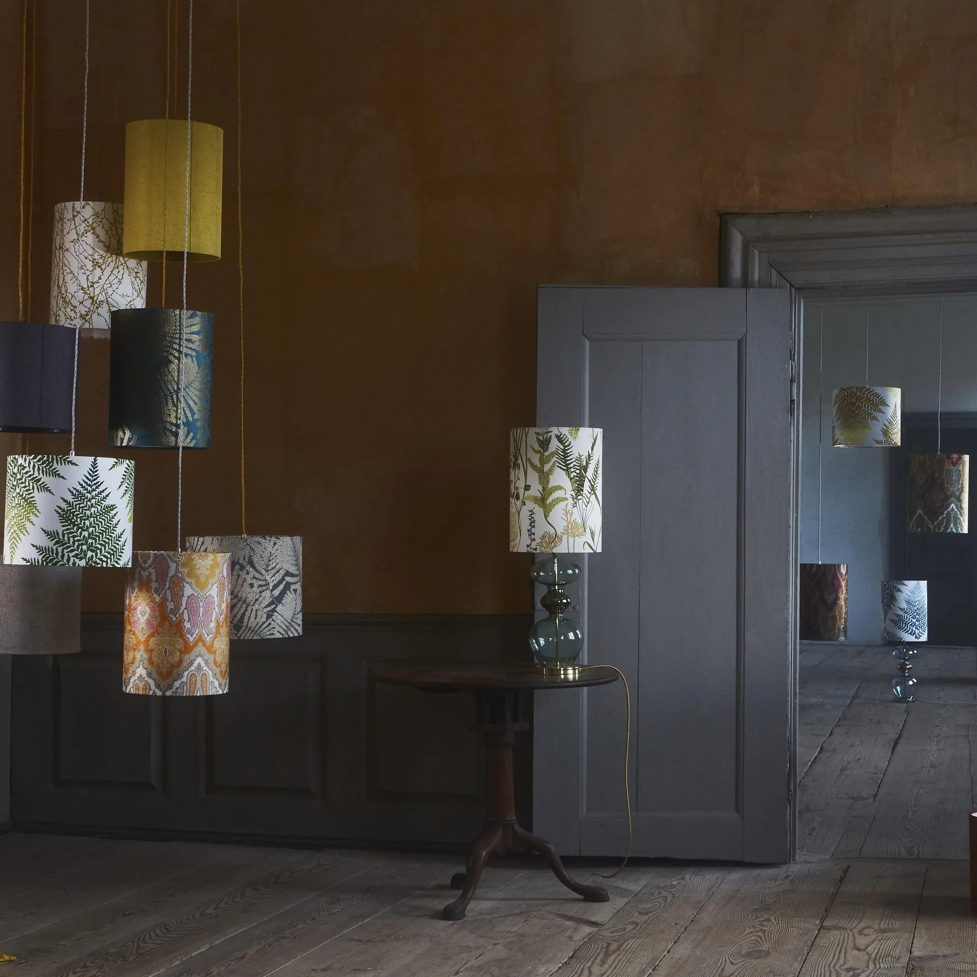 Futura lampebase, forest green EBB & FLOW