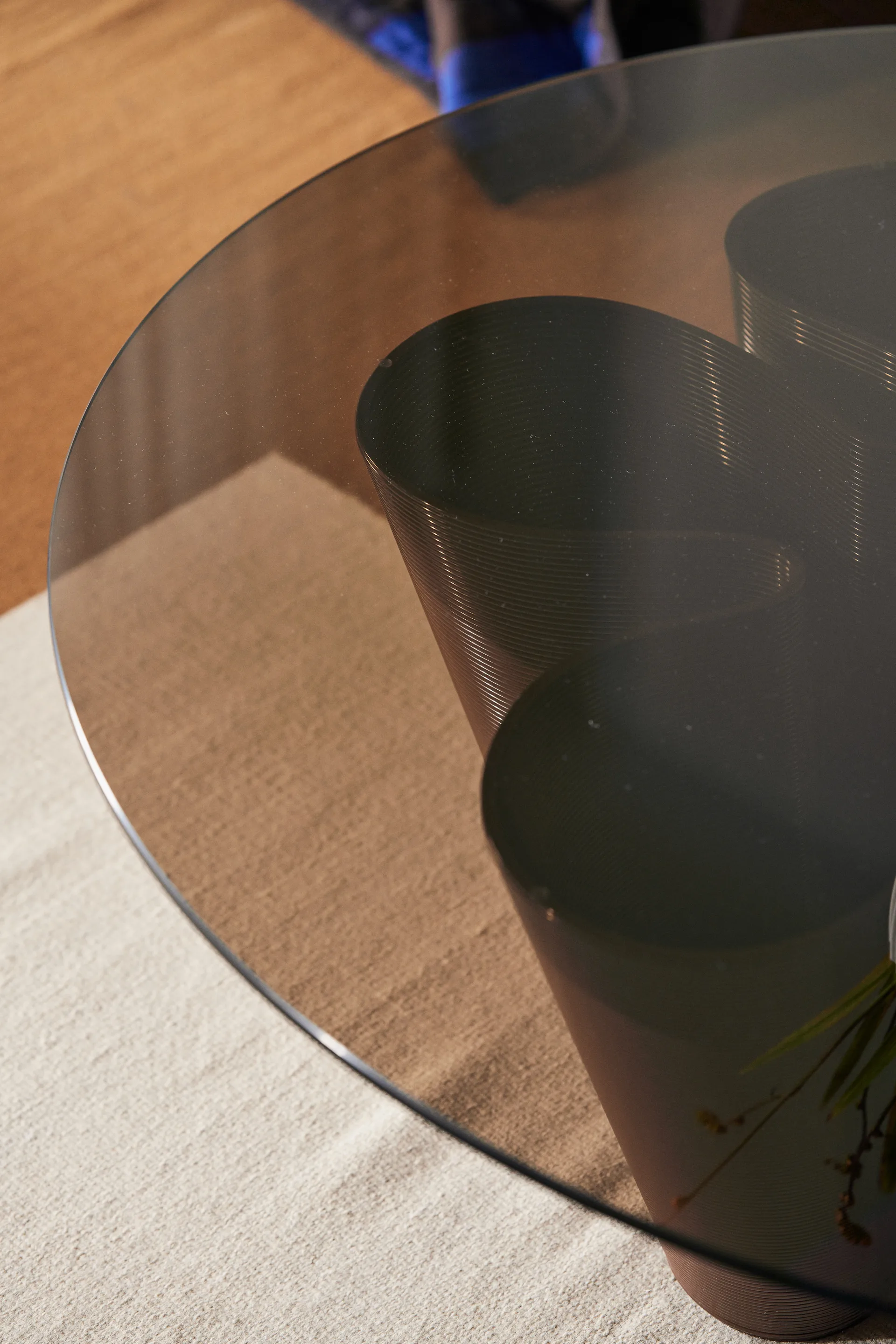 Anemone sofabord Ø110 cm, Chocolate Ekbacken Studios