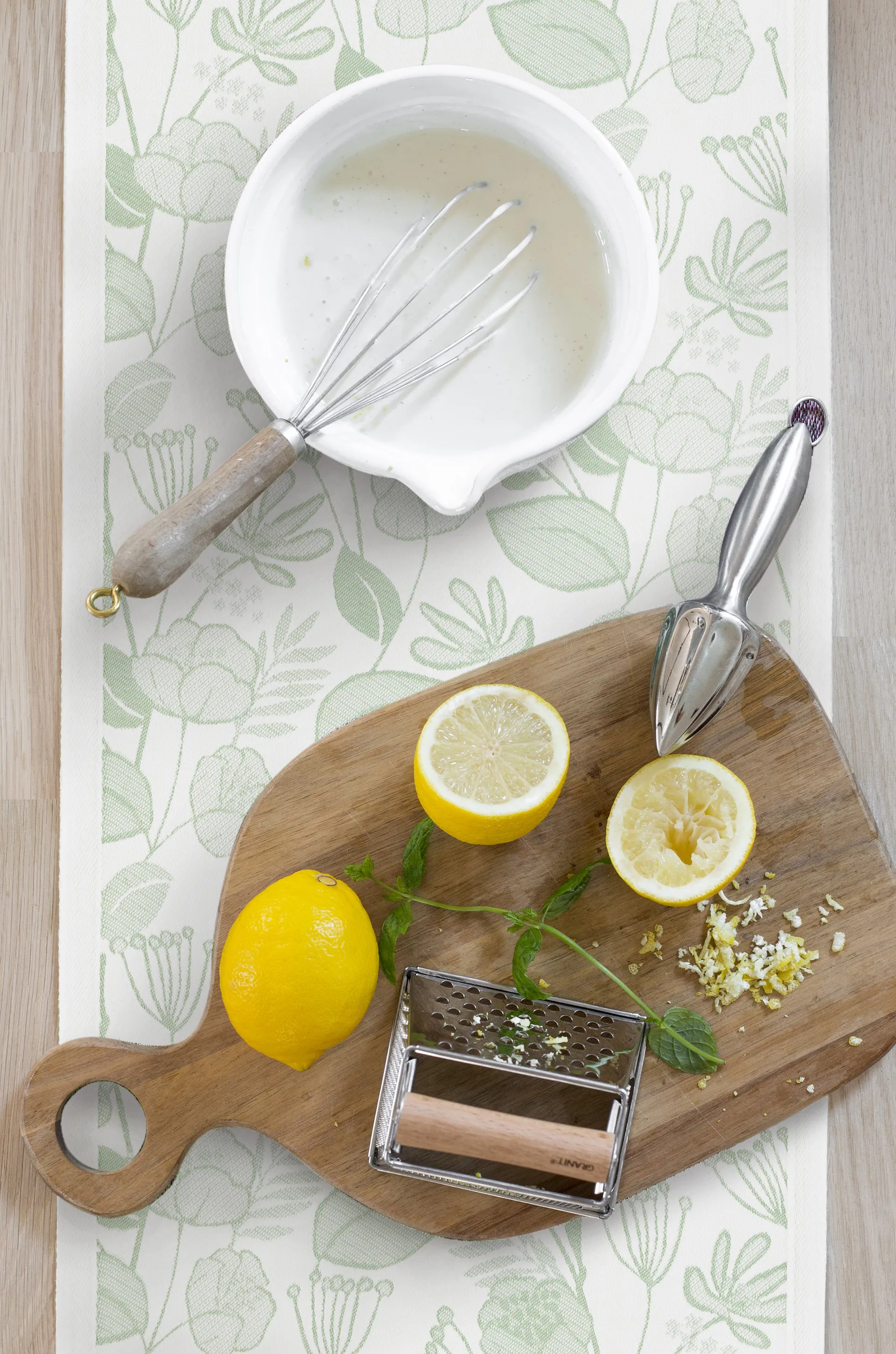 Grönska bordløber 35x120 cm, Grøn Ekelund Linneväveri