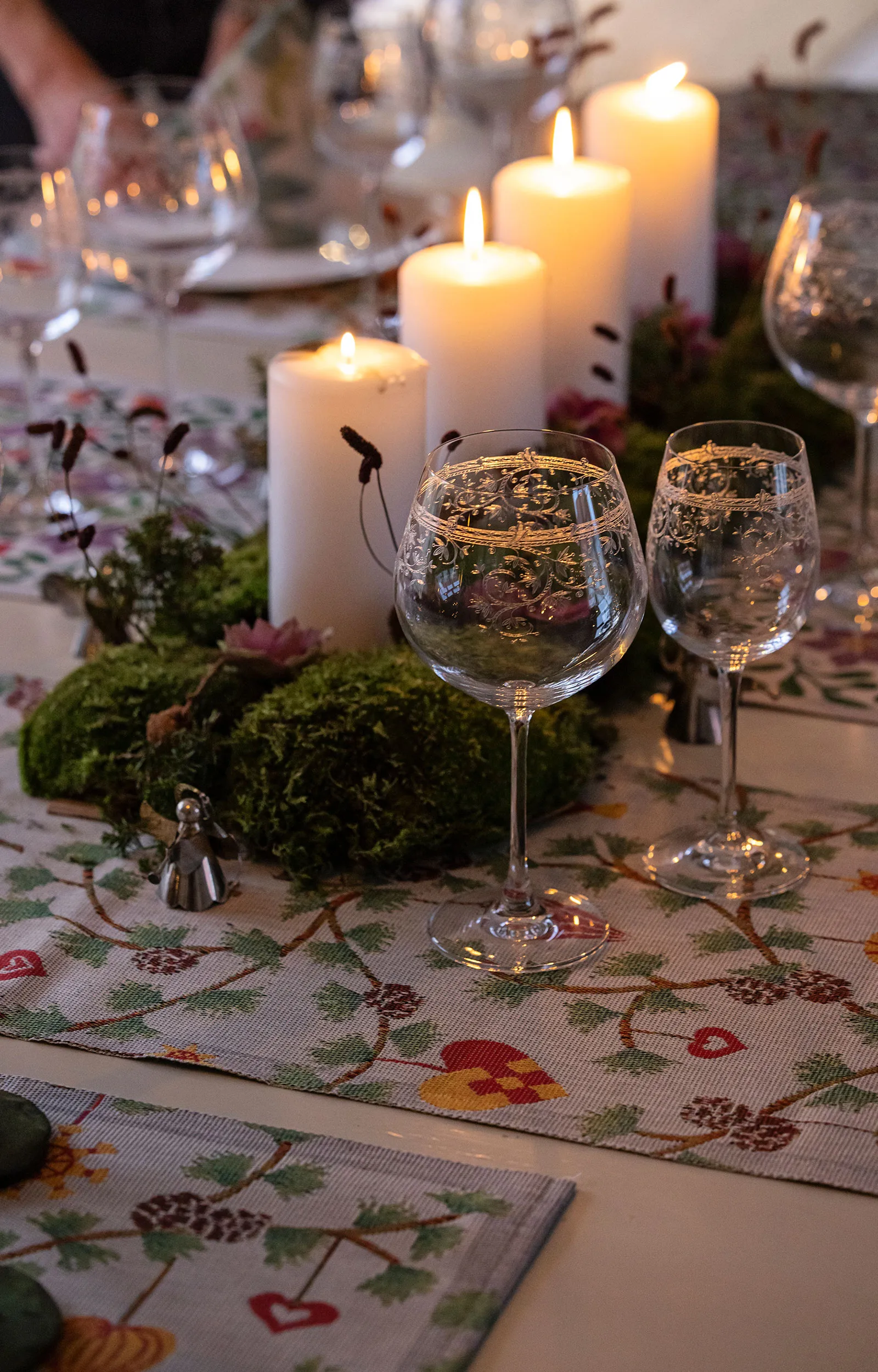 Julefröjd stofserviet 35x35 cm, Flerfarvet Ekelund Linneväveri