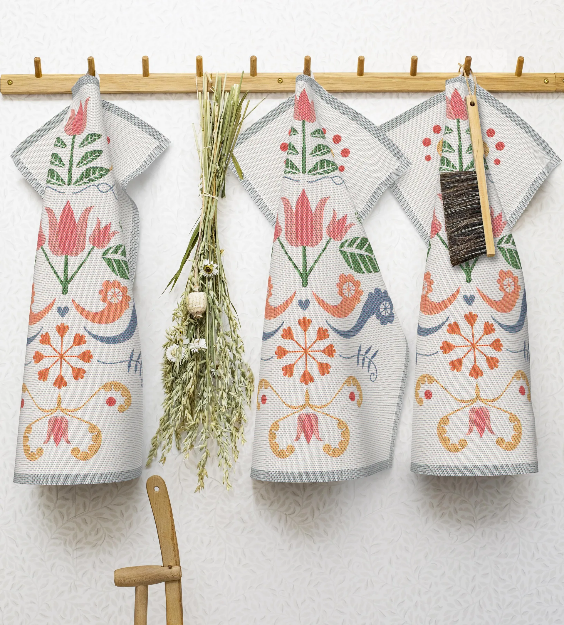 Lindas tulpan viskestykke 40x60 cm, Rosa-grå Ekelund Linneväveri