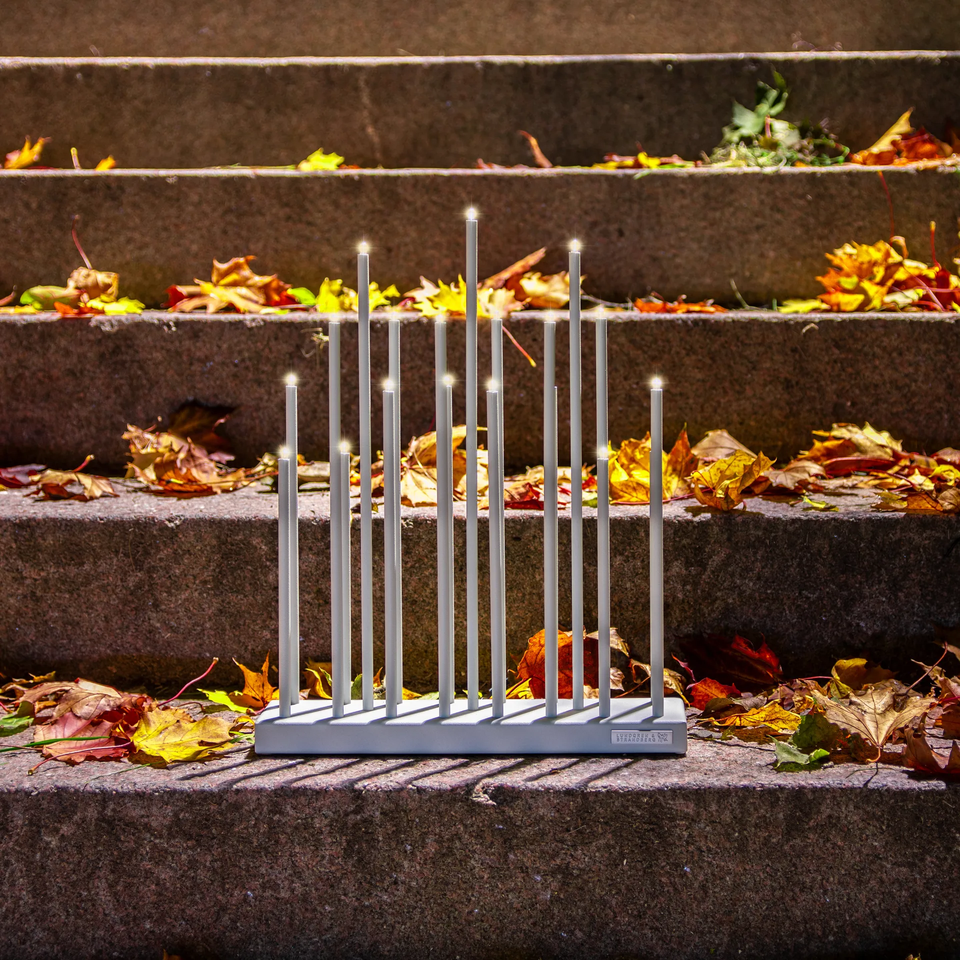 Elflugan - ellysestage, Aske Elflugan