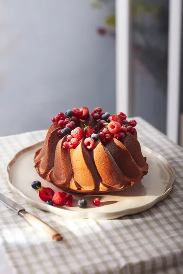 Emile Henry Madeleine serveringsfad - Cream, rund - Emile Henry