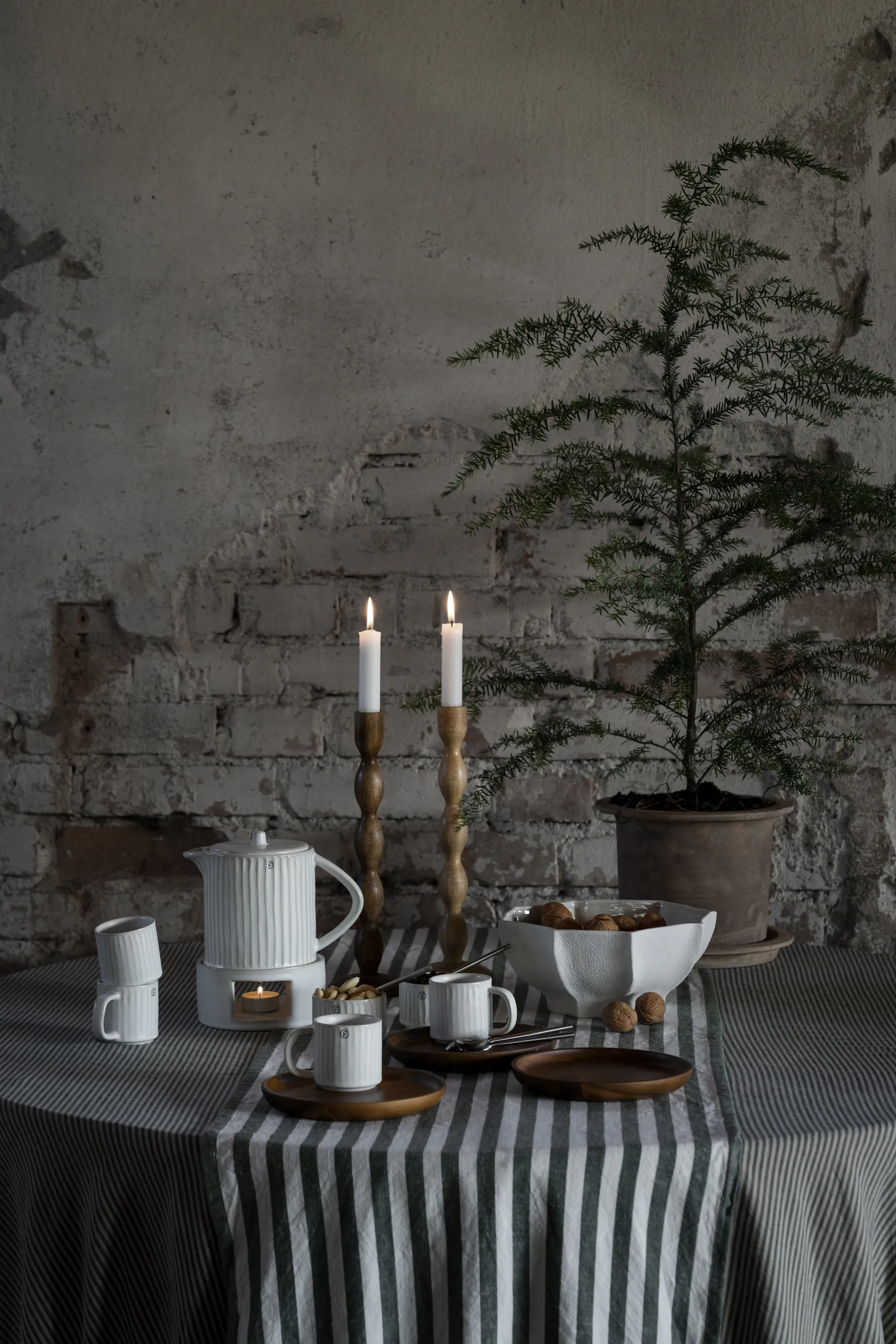 Ernst borddug smalle striber 145x300 cm, Grøn-beige ERNST